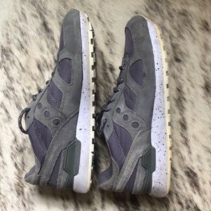 Saucony Men’s Shadow Original Sneaker in Grey